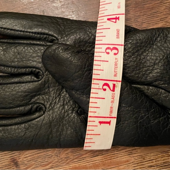 NWT leather gloves​​ - Picture 3 of 5